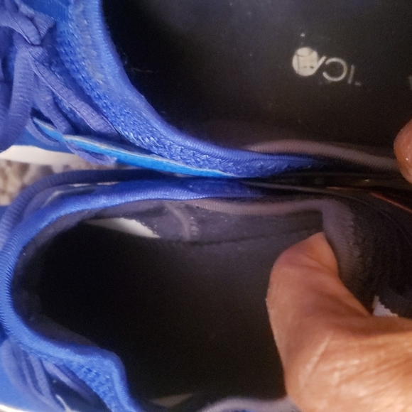 shoes - Picture 4 of 4